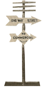 Classic cross-foot arrow design
