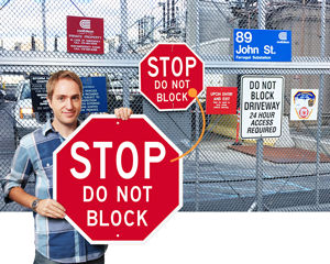 Stop do not block driveway sign
