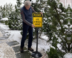 Use 4 Wheel Drive Sign