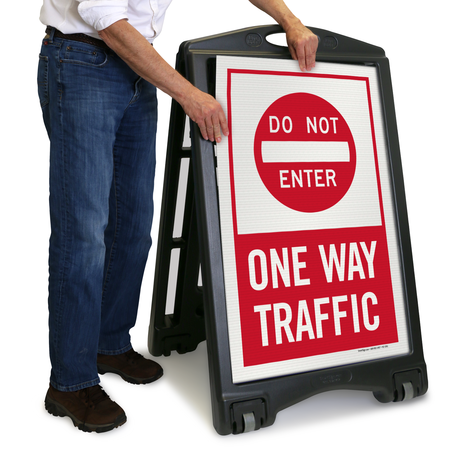 one way traffic sign